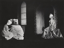 Barbara Wrzesińska (Julia, pokojówka), Tadeusz Fijewski (Béranger I, król), Zofia Saretok (Królowa Maria, II małżonka króla)<br/> fot. Edward Hartwig